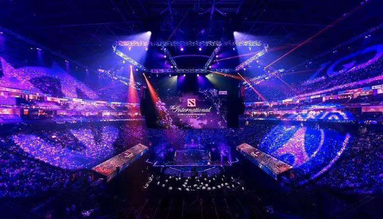 随着年轻球 随着年轻球