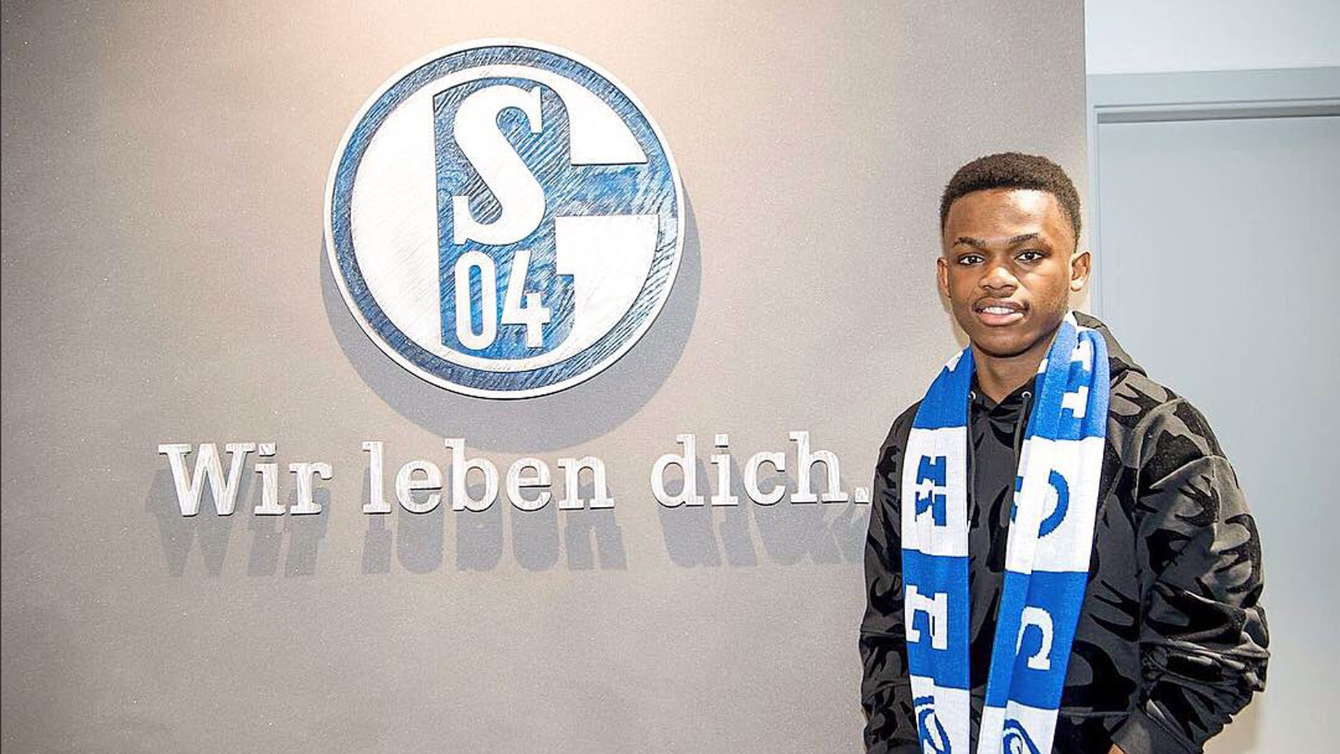 开展一系列 开展一系列